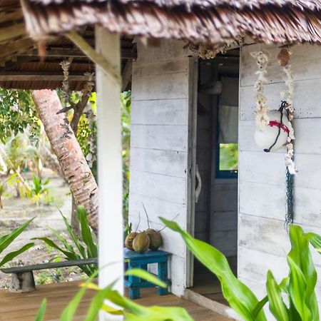 Tailana Island Pulau Banyak Hotell Alaban Eksteriør bilde